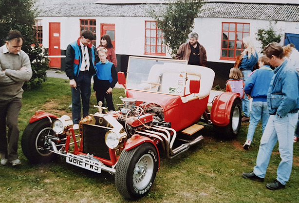 Riggs Rover V8 - Castle Combe - 1989